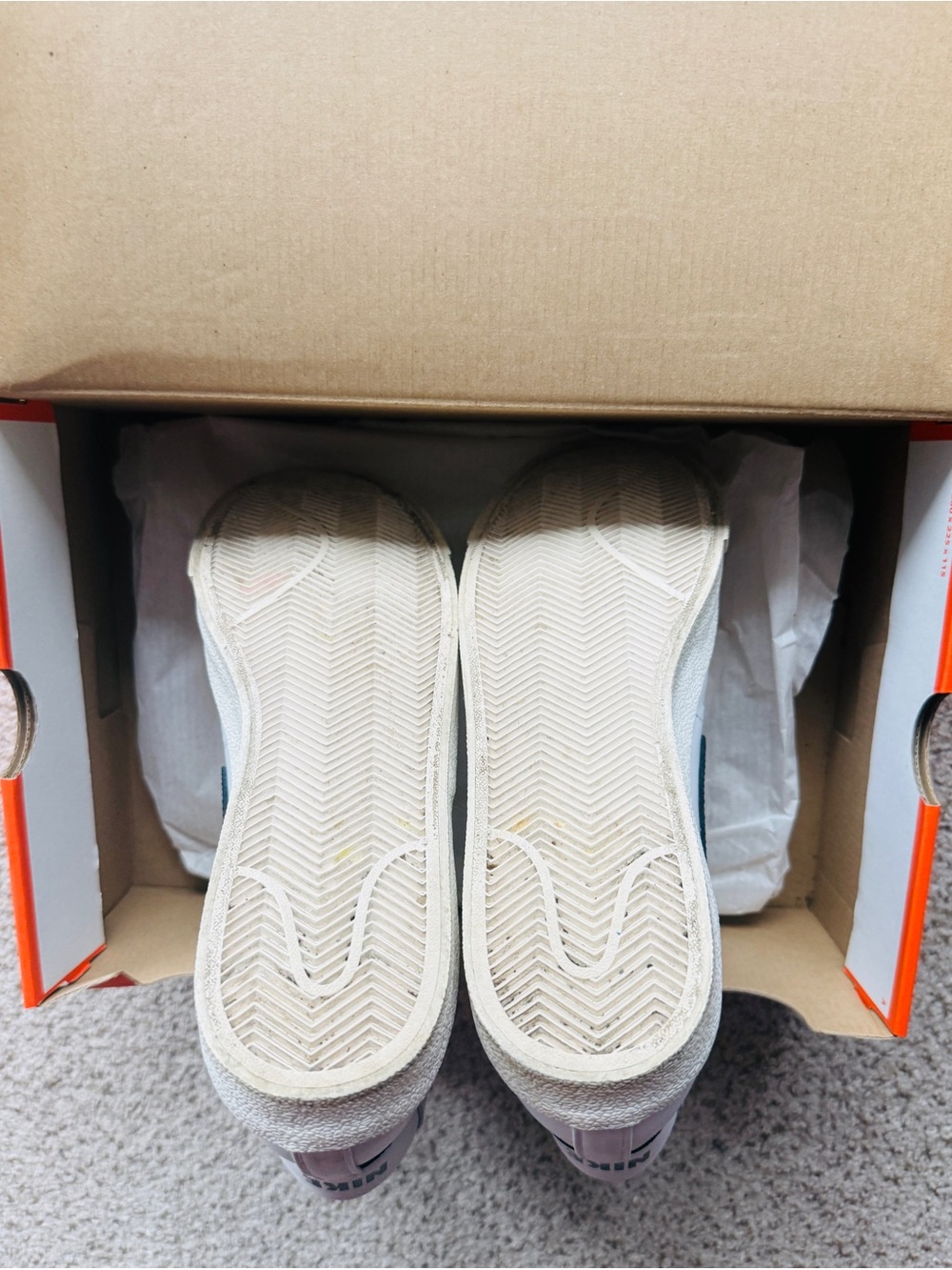 Nike Blazer Mid 77 White and Black Sneakers - Picture 10 of 10